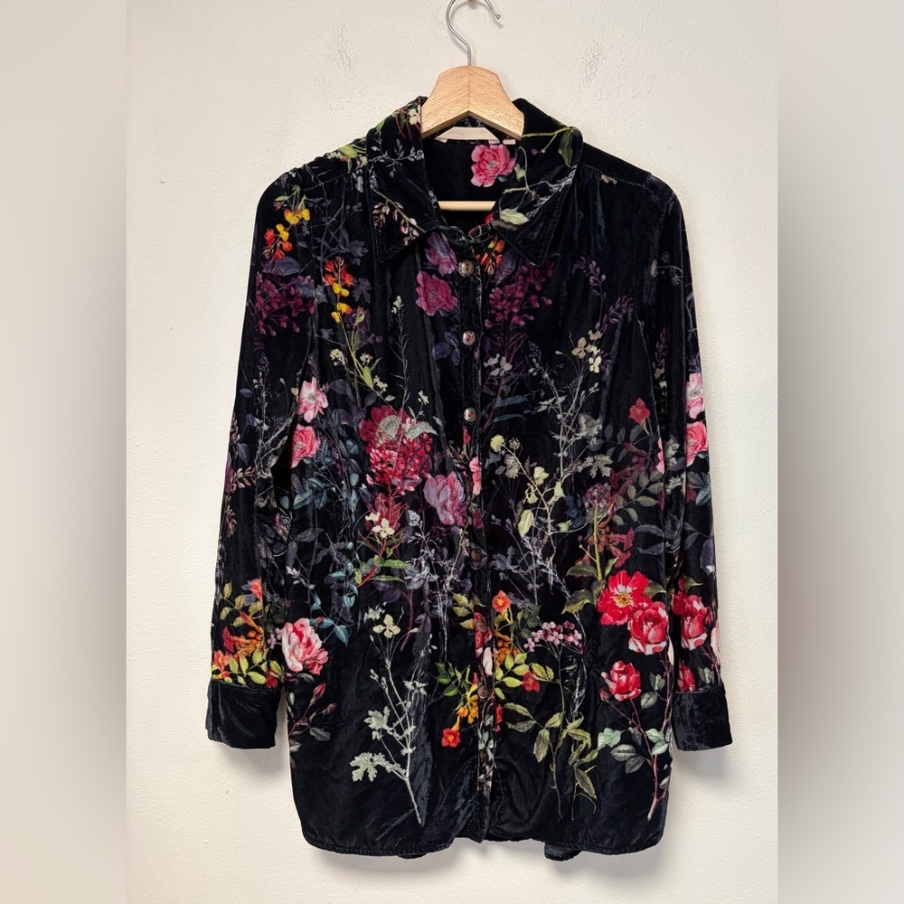 Soft Surroundings Jardim Velvet Floral Button Front Pocket Tunic Top 
Sz Small - Picture 3 of 5